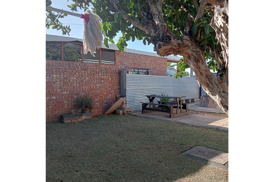 2 Bedroom Property for Sale in Campher Park Eastern Cape